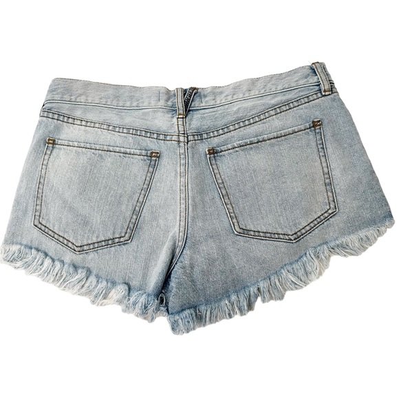 Free People We The Free Denim Distressed Shorts Size 27 - Picture 3 of 4